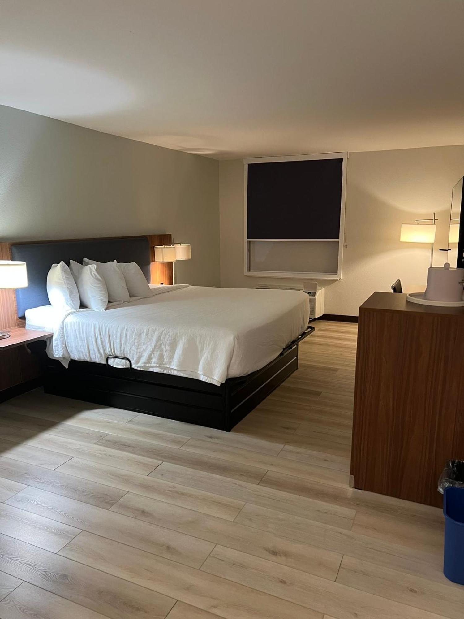 Wingate By Wyndham Dublin Near Claytor Lake State Park Zewnętrze zdjęcie